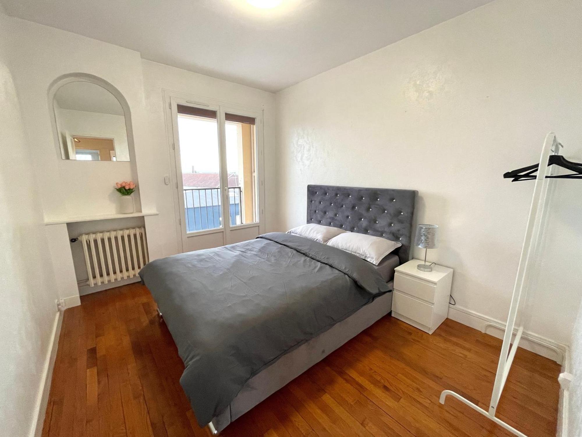 Appartement Confortable, Centre-Ville Troyes Exterior photo